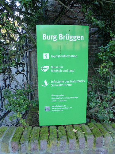 Informationstafel der Burg Brüggen